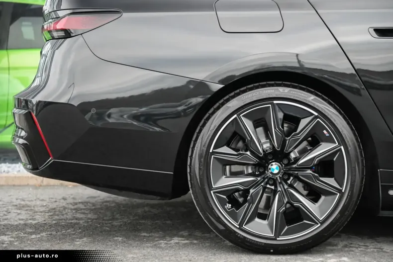 BMW i7 din 2024 cu 4.251 km - oferta BMW166341 - foto 47