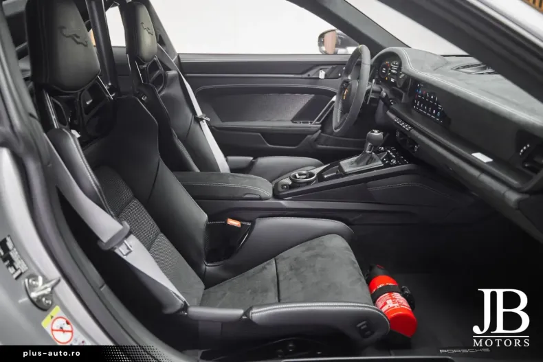 Porsche 992 din 2023 cu 5.500 km - oferta POR166344 - foto 28