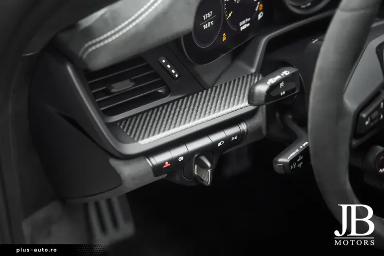 Porsche 992 din 2023 cu 5.500 km - oferta POR166344 - foto 38