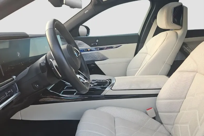 BMW 740 din 2024 cu 42.000 km - oferta BMW166361 - foto 9