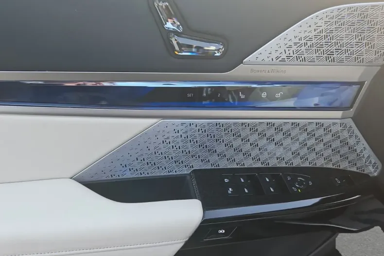 BMW 740 din 2024 cu 42.000 km - oferta BMW166361 - foto 12