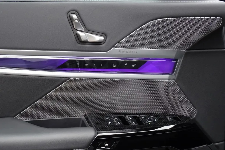 BMW 740 din 2024 cu 28.000 km - oferta BMW166378 - foto 9