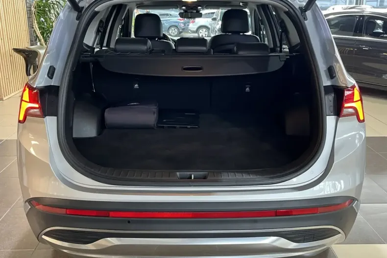 Hyundai SANTA FE din 2022 cu 66.481 km - oferta HYU166383 - foto 6