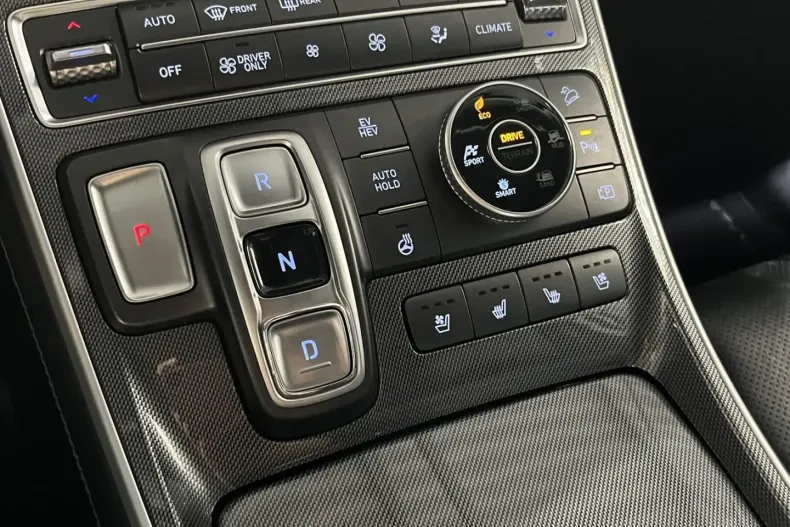 Hyundai SANTA FE din 2022 cu 66.481 km - oferta HYU166383 - foto 30