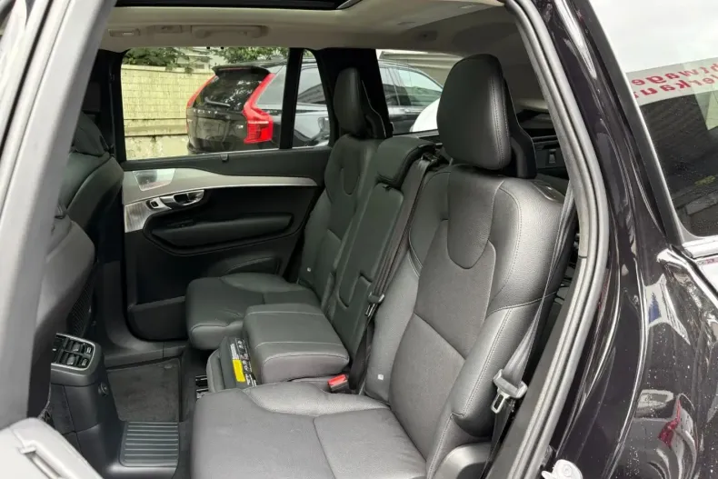 Volvo XC90 din 2024 cu 48.870 km - oferta VOL166386 - foto 8