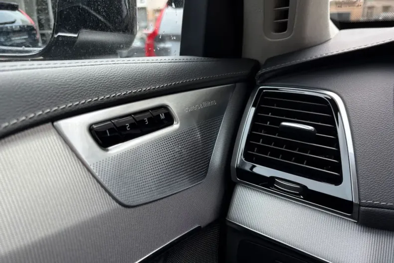 Volvo XC90 din 2024 cu 48.870 km - oferta VOL166386 - foto 18