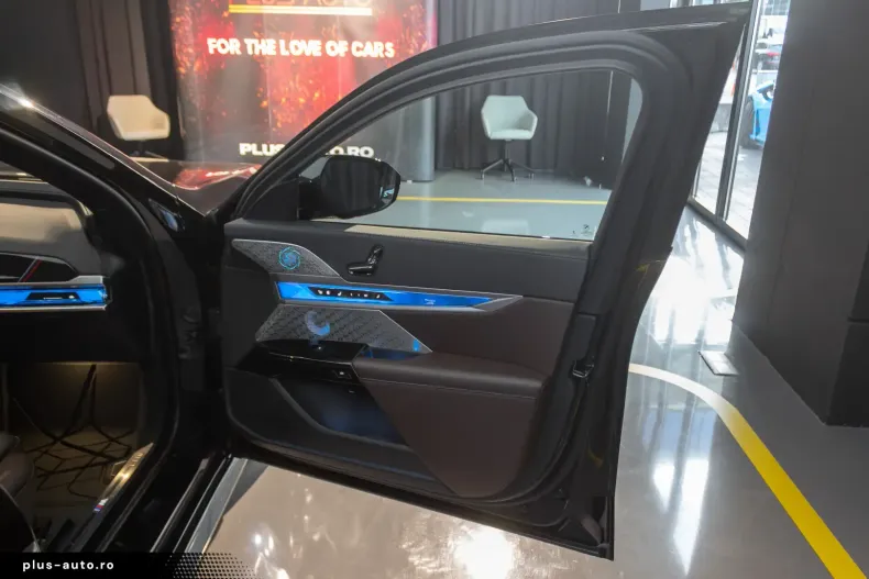BMW 750 din 2023 cu 68.150 km - oferta BMW166389 - foto 12