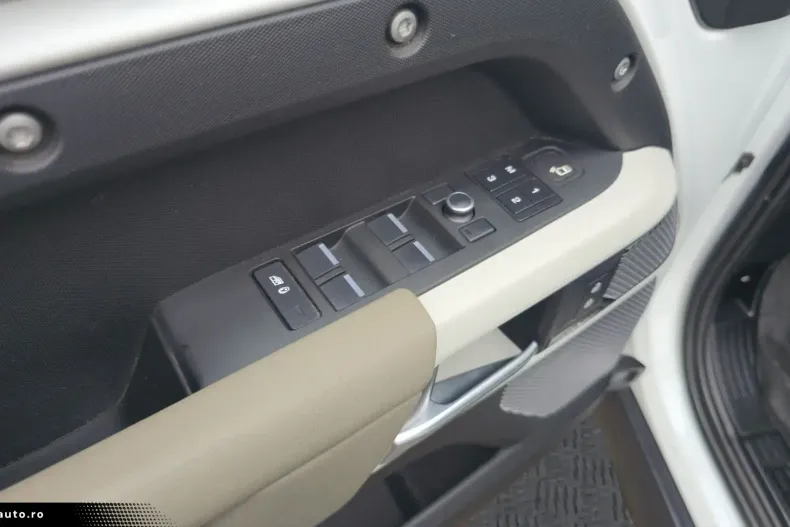 Land Rover Defender din 2021 cu 78.000 km - oferta LAN166396 - foto 15