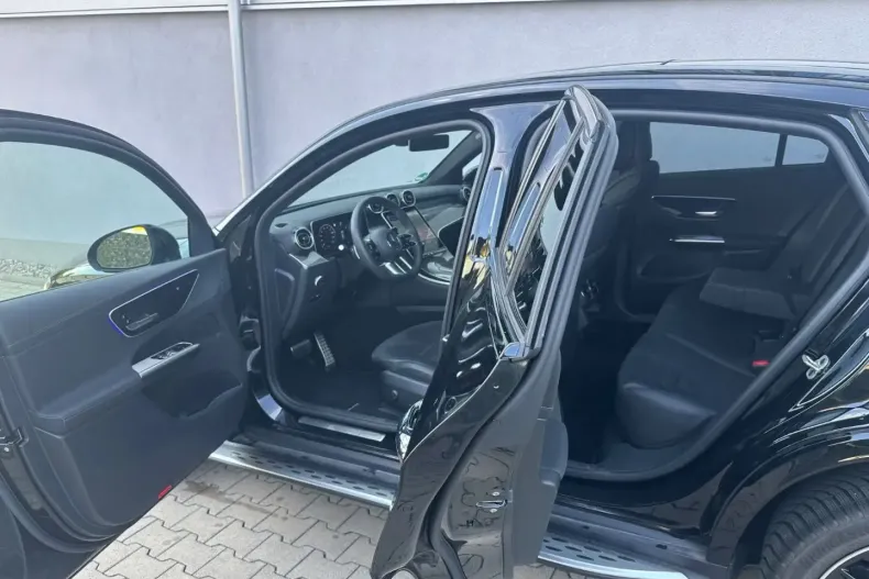 Mercedes-Benz GLC 220 din 2025 cu 11.000 km - oferta MER166400 - foto 13