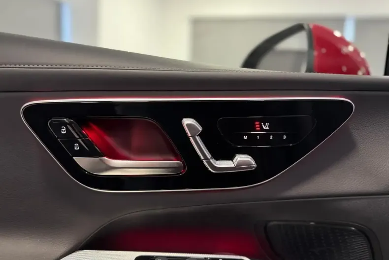 Mercedes-Benz GLC 300 din 2024 cu 2.700 km - oferta MER166404 - foto 16