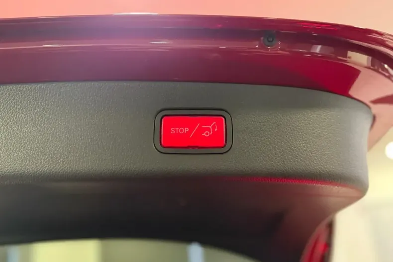 Mercedes-Benz GLC 300 din 2024 cu 2.700 km - oferta MER166404 - foto 26