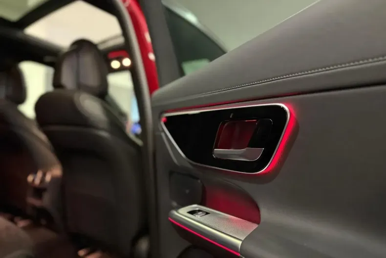 Mercedes-Benz GLC 300 din 2024 cu 2.700 km - oferta MER166404 - foto 28