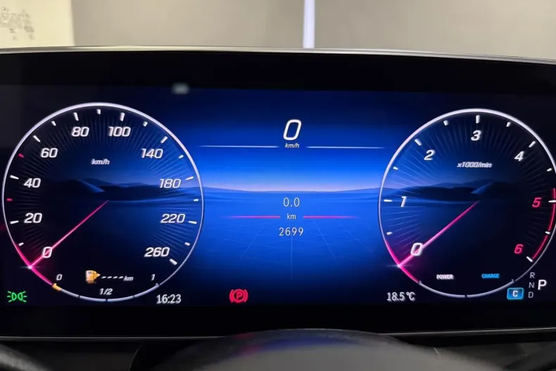 Mercedes-Benz GLC 300 din 2024 cu 2.700 km - oferta MER166404 - foto 40