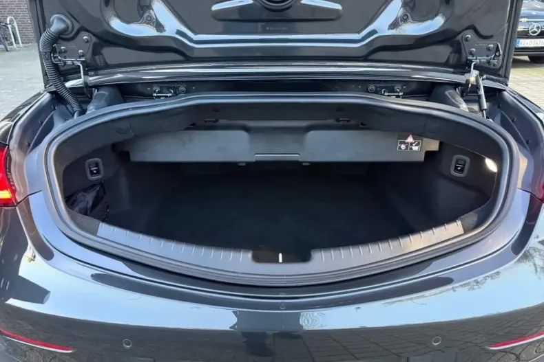 Mercedes-Benz CLE 200 din 2024 cu 4.168 km - oferta MER166410 - foto 10