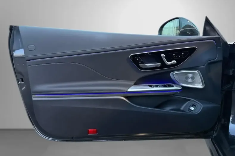 Mercedes-Benz CLE 200 din 2024 cu 4.168 km - oferta MER166410 - foto 11