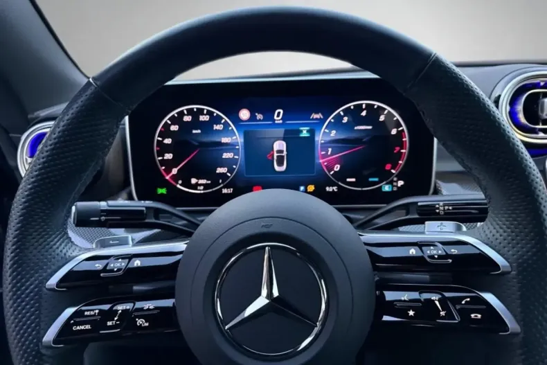 Mercedes-Benz CLE 200 din 2024 cu 4.168 km - oferta MER166410 - foto 17