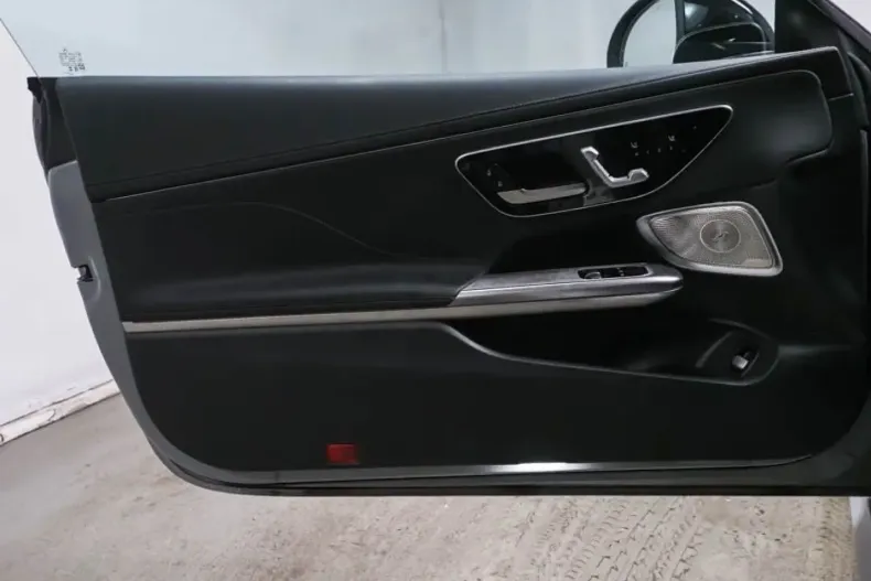 Mercedes-Benz CLE 300 din 2024 cu 19.734 km - oferta MER166412 - foto 10