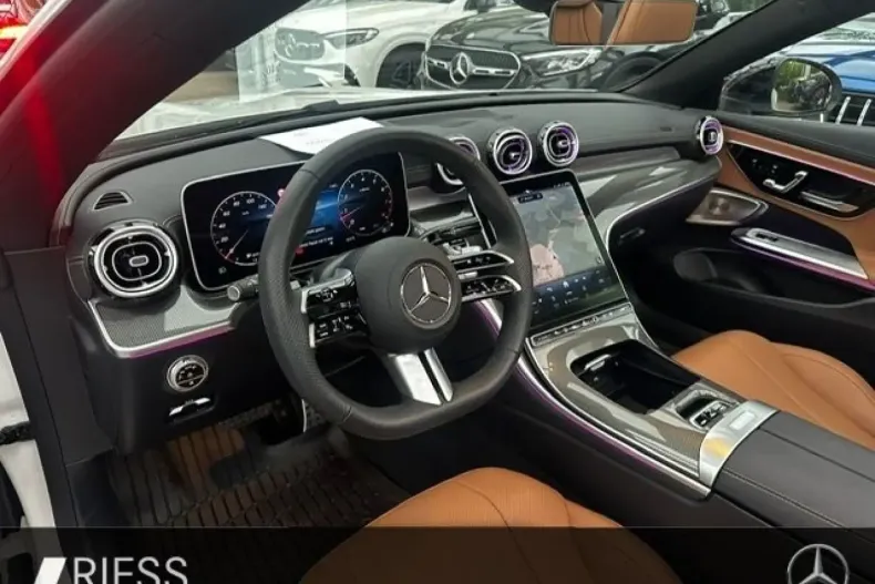 Mercedes-Benz CLE 300 din 2024 cu 2.029 km - oferta MER166417 - foto 9