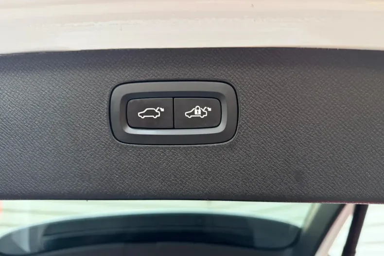 Volvo XC90 din 2020 cu 140.000 km - oferta VOL166427 - foto 19