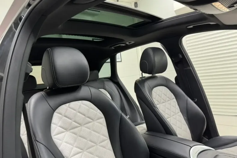 Mercedes-Benz GLC 300 din 2021 cu 98.115 km - oferta MER166428 - foto 22