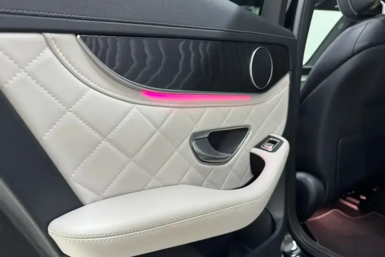 Mercedes-Benz GLC 300 din 2021 cu 98.115 km - oferta MER166428 - foto 28