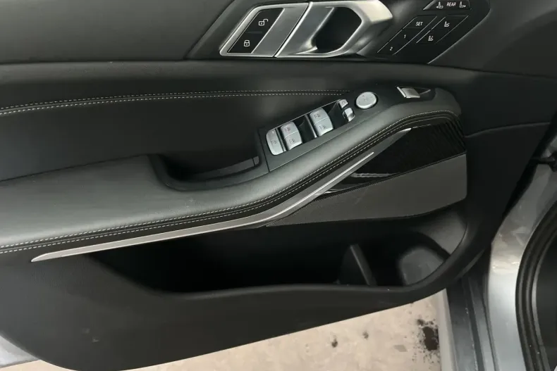 BMW X7 din 2024 cu 14.990 km - oferta BMW166440 - foto 13