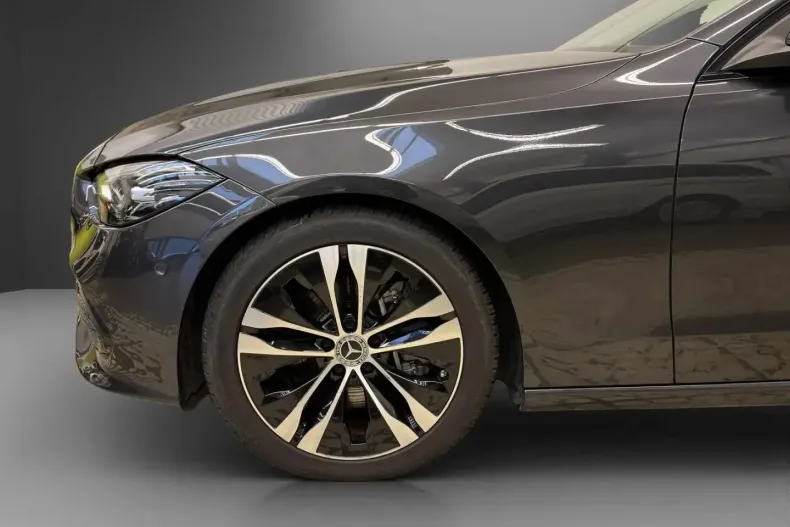 Mercedes-Benz C 300 din 2024 cu 10.311 km - oferta MER166453 - foto 4