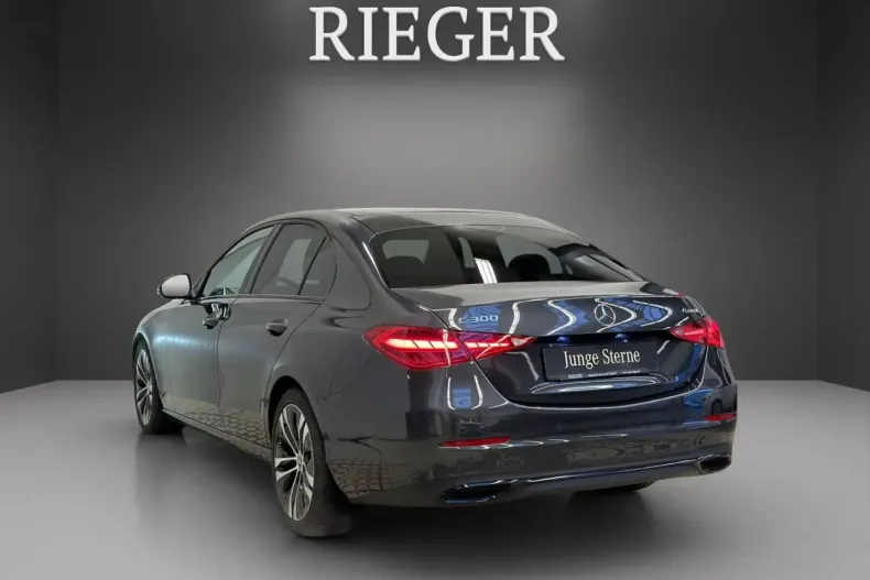 Mercedes-Benz C 300 din 2024 cu 10.311 km - oferta MER166453 - foto 9