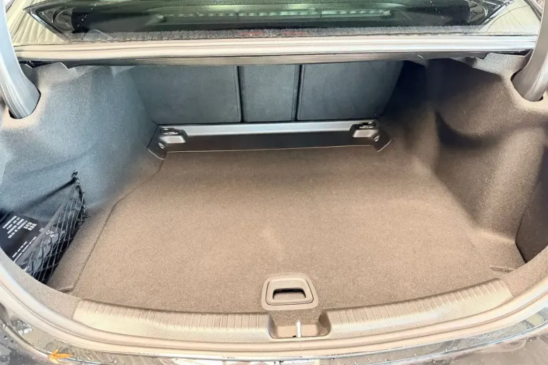 Mercedes-Benz C 300 din 2023 cu 11.000 km - oferta MER166455 - foto 14