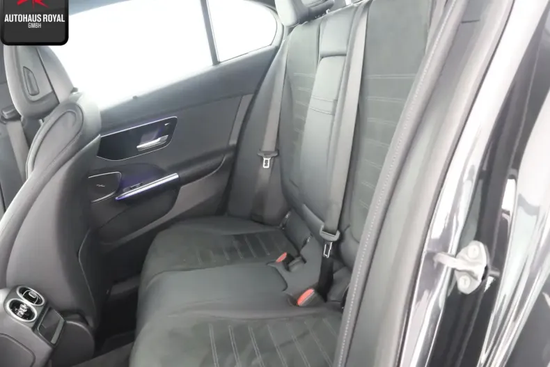 Mercedes-Benz C 300 din 2022 cu 44.463 km - oferta MER166456 - foto 11