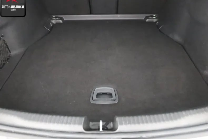 Mercedes-Benz C 300 din 2022 cu 44.463 km - oferta MER166456 - foto 12