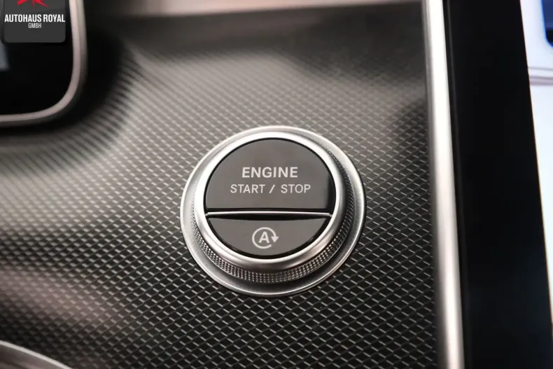 Mercedes-Benz C 300 din 2022 cu 44.463 km - oferta MER166456 - foto 16