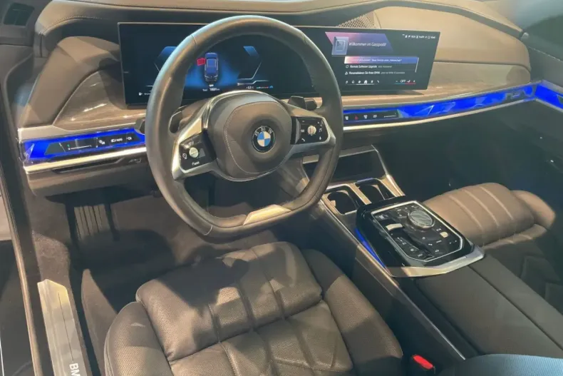 BMW 740 din 2024 cu 19.581 km - oferta BMW166457 - foto 12