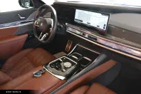 BMW i7 din 2023 cu 49.170 km - oferta BMW166458 - foto 19