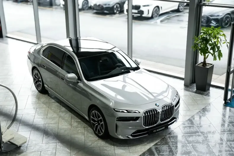 BMW 740 din 2024 cu 17.800 km - oferta BMW166459 - foto 40