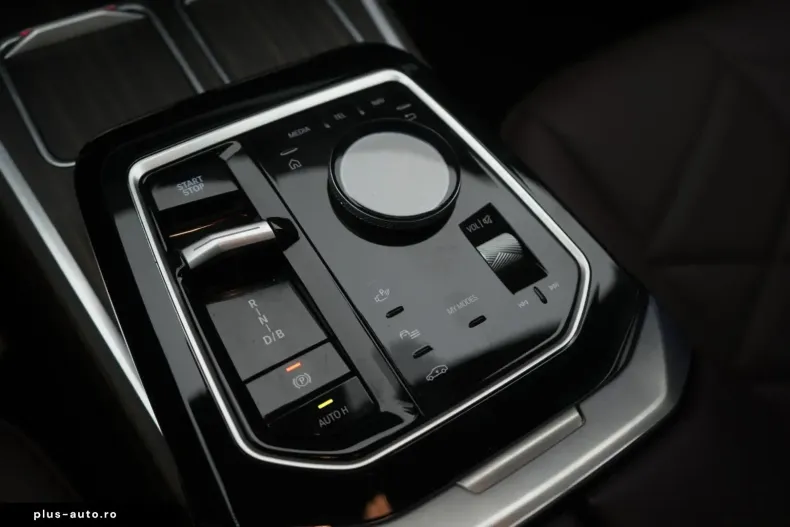 BMW i7 din 2024 cu 11.000 km - oferta BMW166460 - foto 22