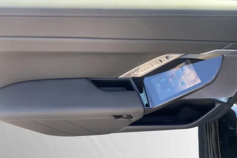 BMW i7 din 2024 cu 23.532 km - oferta BMW166462 - foto 15