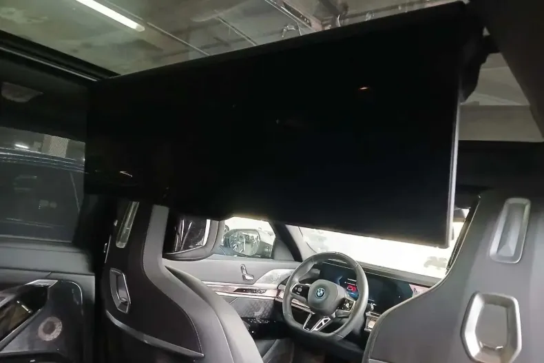 BMW i7 din 2025 cu 45.942 km - oferta BMW166463 - foto 9