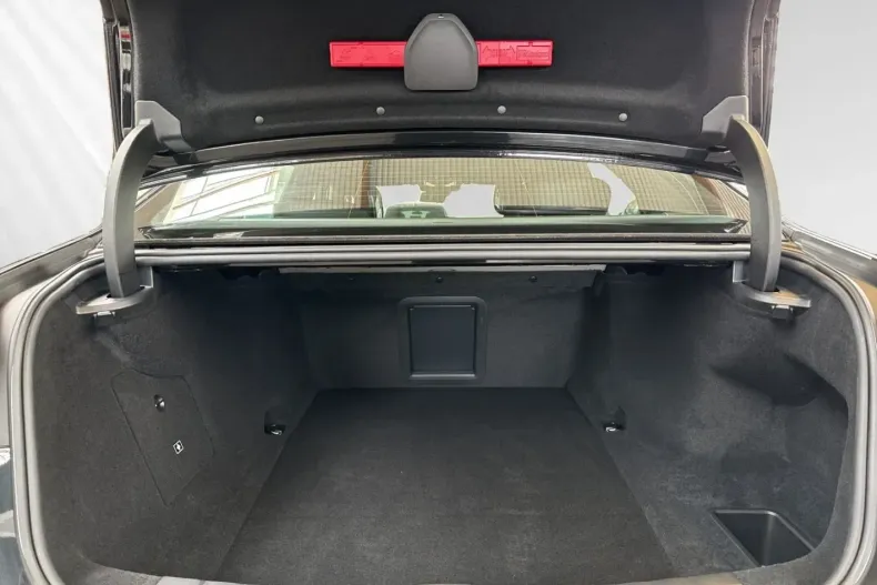 BMW i7 din 2024 cu 24.300 km - oferta BMW166464 - foto 17