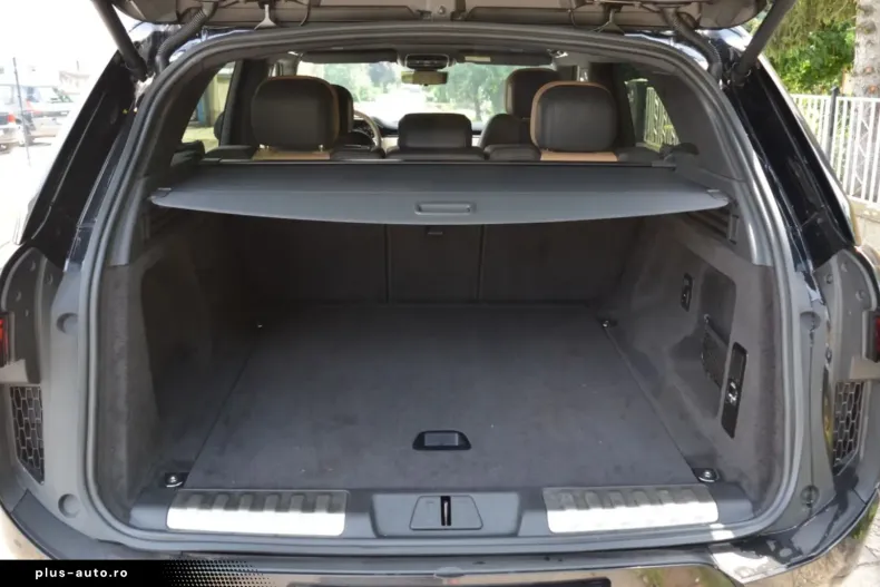 Land Rover Range Rover Sport din 2023 cu 5.700 km - oferta LAN166470 - foto 21