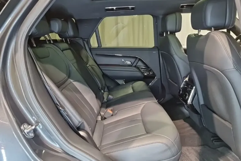 Land Rover Range Rover Sport din 2024 cu 26.600 km - oferta LAN166474 - foto 6