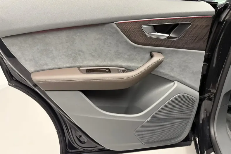 Audi Q8 din 2020 cu 134.739 km - oferta AUD166475 - foto 12