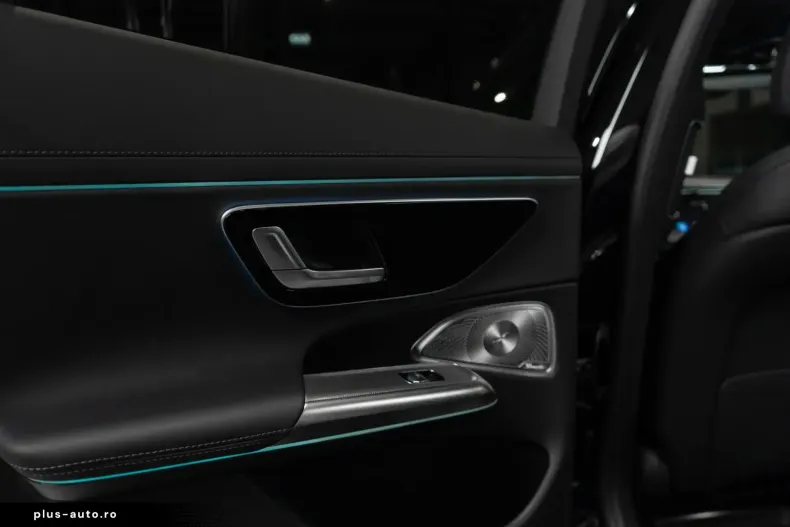 Mercedes-Benz E 300 din 2025 cu 5.000 km - oferta MER166480 - foto 13