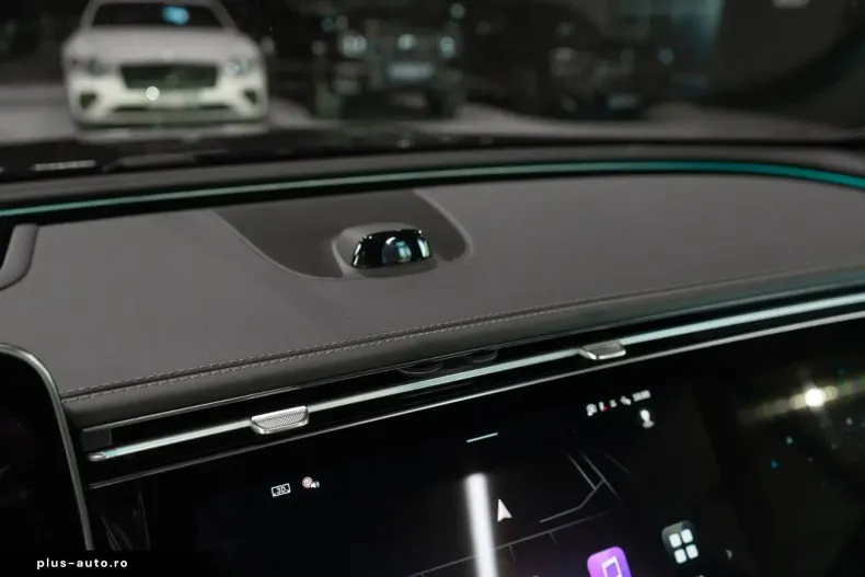 Mercedes-Benz E 300 din 2025 cu 5.000 km - oferta MER166480 - foto 23