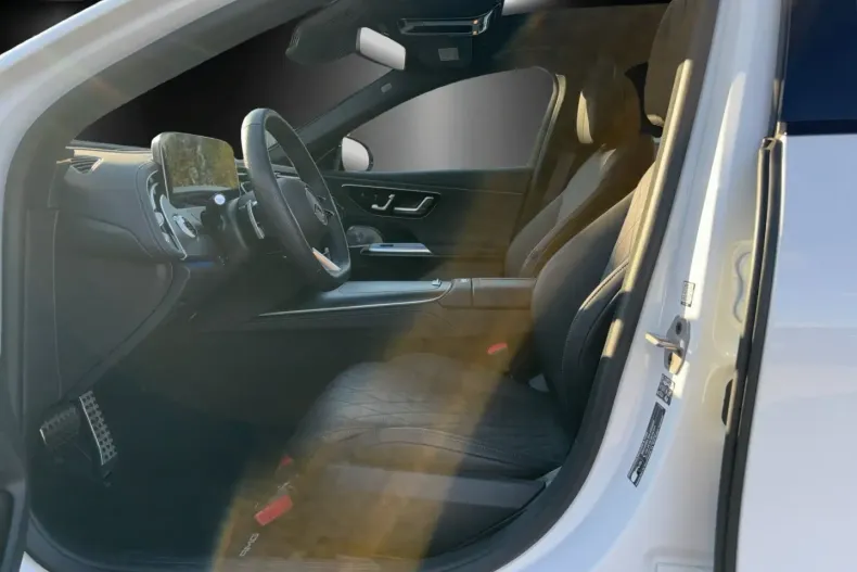 Mercedes-Benz E 300 din 2024 cu 11.002 km - oferta MER166481 - foto 7