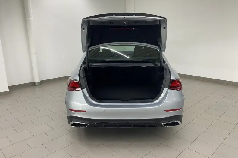 Mercedes-Benz E 300 din 2025 cu 9.733 km - oferta MER166485 - foto 12