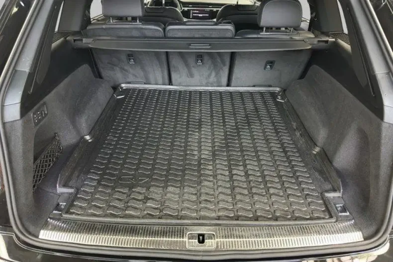 Audi Q7 din 2023 cu 47.353 km - oferta AUD166486 - foto 9