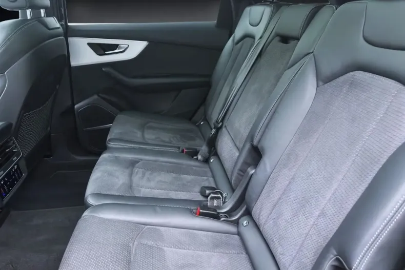 Audi Q7 din 2022 cu 41.415 km - oferta AUD166488 - foto 17