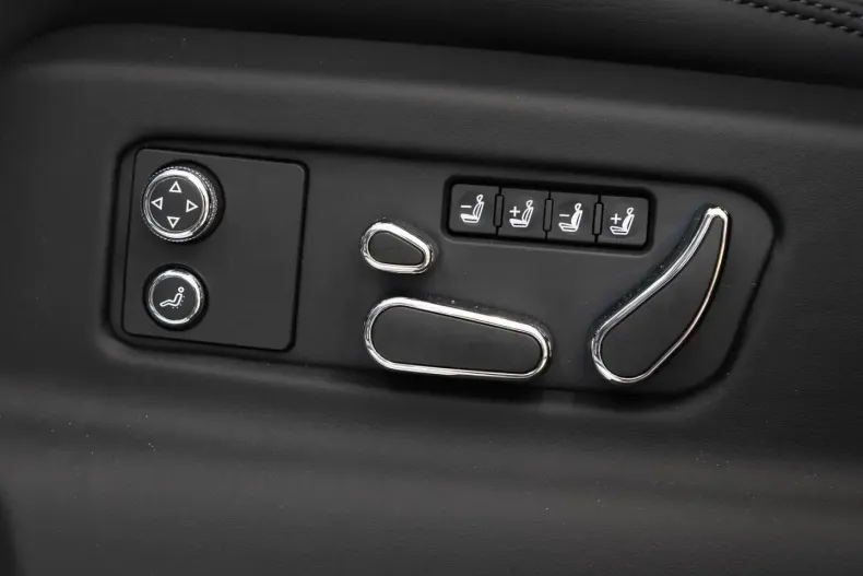 Bentley Bentayga din 2025 cu 6.300 km - oferta BEN166496 - foto 9