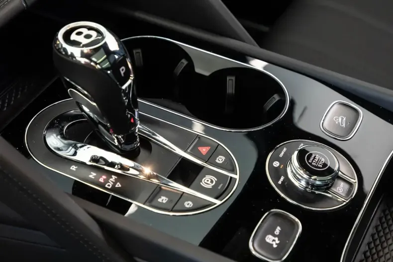 Bentley Bentayga din 2025 cu 6.300 km - oferta BEN166496 - foto 12